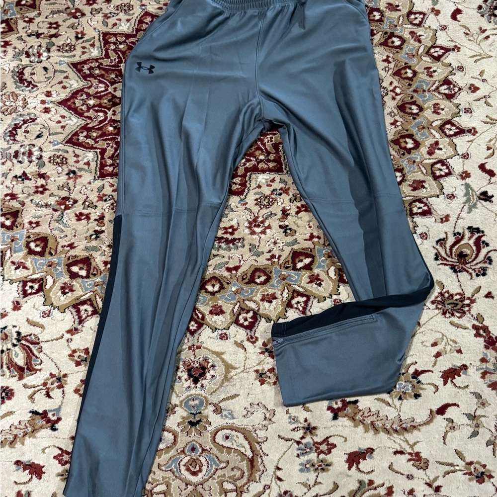 Under Armour Men's Gray Athletic Pants
